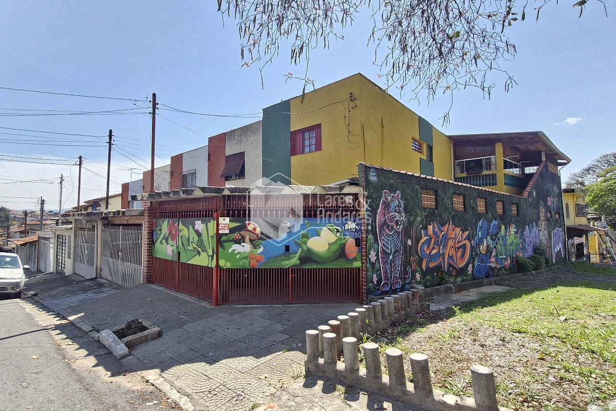 Sobrado, 3 quartos, 206 m² - Foto 1