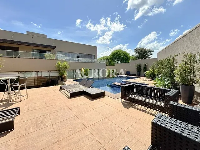 Sobrado com 700m² 4 quartos e 6 banheiros, à venda, no bairro Esperança em Londrina