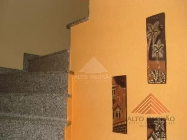 Sobrado 3 quartos e 2 banheiros, à venda, no bairro Jardim Pedroso em Mauá