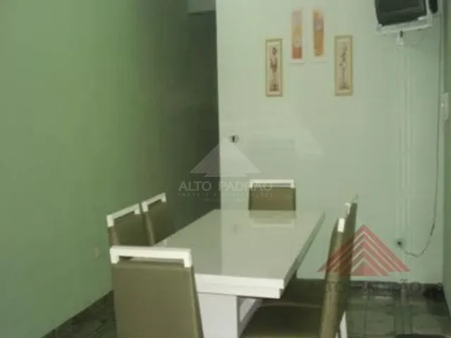 Sobrado 3 quartos e 2 banheiros, à venda, no bairro Jardim Pedroso em Mauá