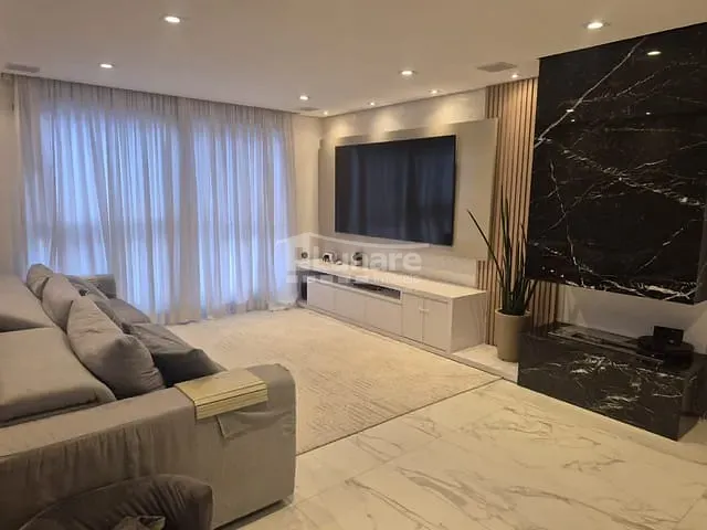 Sobrado com 300m² 3 quartos e 5 banheiros, à venda, no bairro Vila Oliveira em Mogi das Cruzes