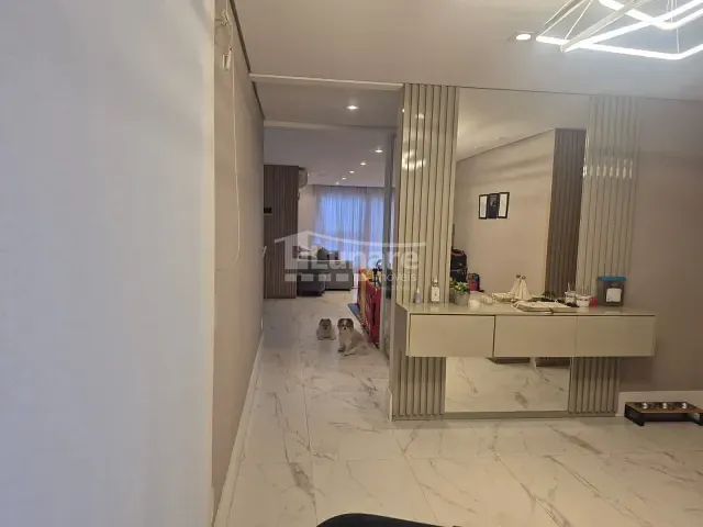 Sobrado com 300m² 3 quartos e 5 banheiros, à venda, no bairro Vila Oliveira em Mogi das Cruzes