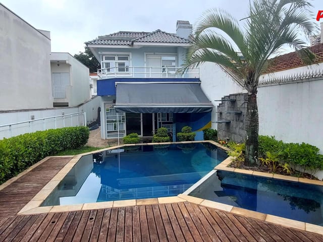 Sobrado com 650m² 5 quartos e 6 banheiros, à venda, no bairro Bosque da Saúde em São Paulo