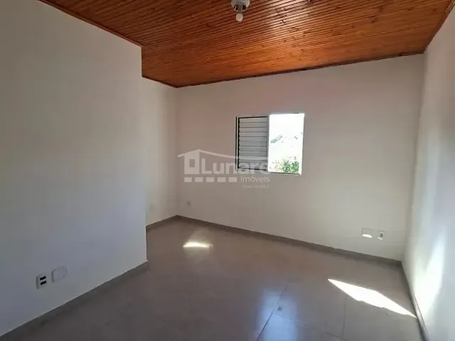 Sobrado com 120m² 2 quartos e 1 banheiro, à venda ou para alugar, no bairro itapema em Guararema