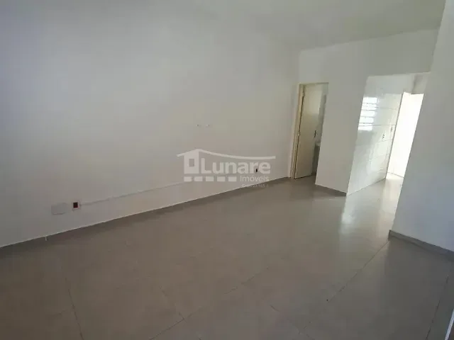 Sobrado com 120m² 2 quartos e 1 banheiro, à venda ou para alugar, no bairro itapema em Guararema