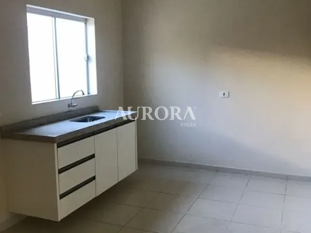 Sobrado 3 quartos e 2 banheiros, à venda, no bairro Jardim San Diego em Londrina