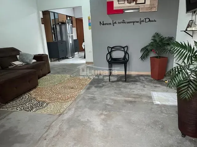 Sobrado com 250m² 1 quarto e 2 banheiros, à venda ou para alugar, no bairro Vila São Paulo em Mogi das Cruzes
