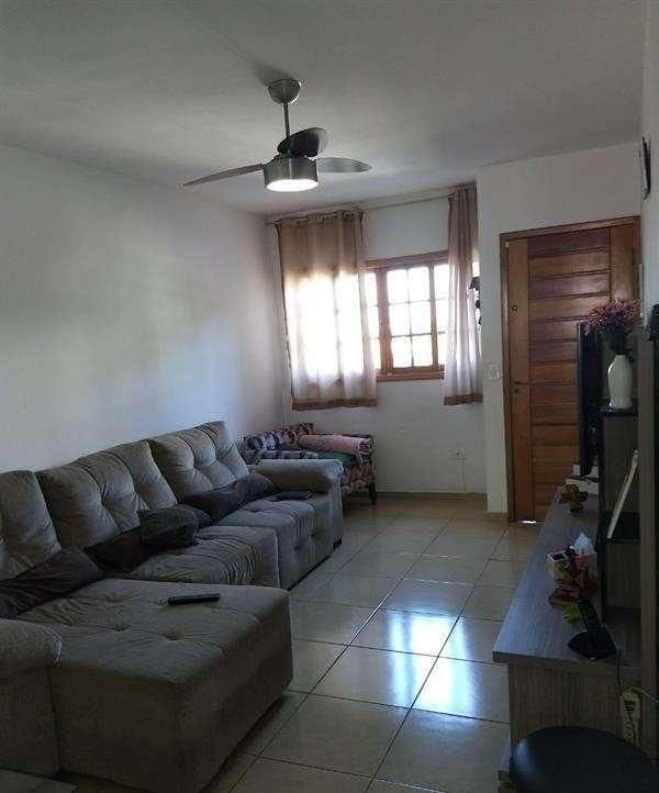 Sobrado à venda, no bairro Jardim Adelaide em São Paulo