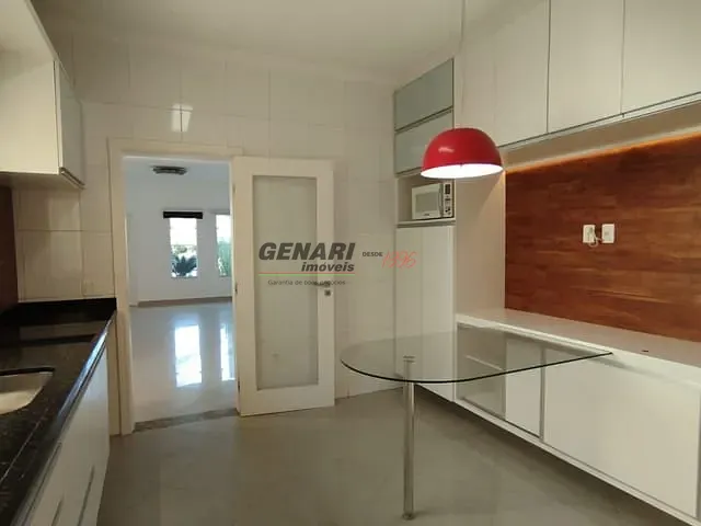 Sobrado com 150m² 3 quartos e 4 banheiros, à venda, no bairro Villaggio Di Itaici em Indaiatuba