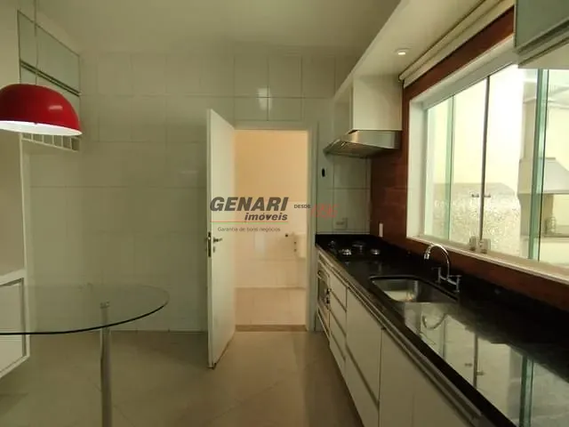 Sobrado com 150m² 3 quartos e 4 banheiros, à venda, no bairro Villaggio Di Itaici em Indaiatuba