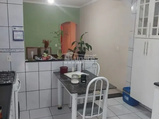 Sobrado com 125m² 4 quartos e 3 banheiros, à venda, no bairro Jardim Rubi em Mogi das Cruzes