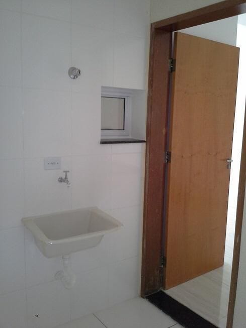 Sobrado 2 quartos e 2 banheiros, à venda, no bairro Vila Ré em São Paulo