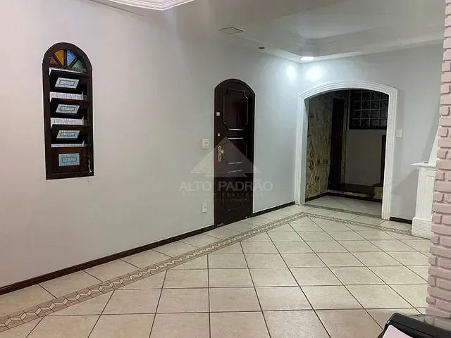 Sobrado com 238m² 3 quartos e 1 banheiro, à venda, no bairro Parque das Américas em Mauá