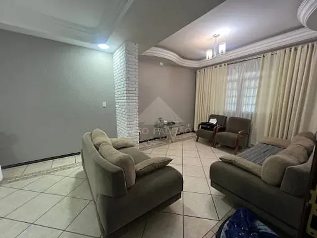Sobrado com 238m² 3 quartos e 1 banheiro, à venda, no bairro Parque das Américas em Mauá