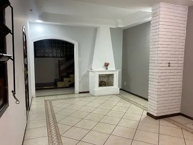 Sobrado com 238m² 3 quartos e 1 banheiro, à venda, no bairro Parque das Américas em Mauá