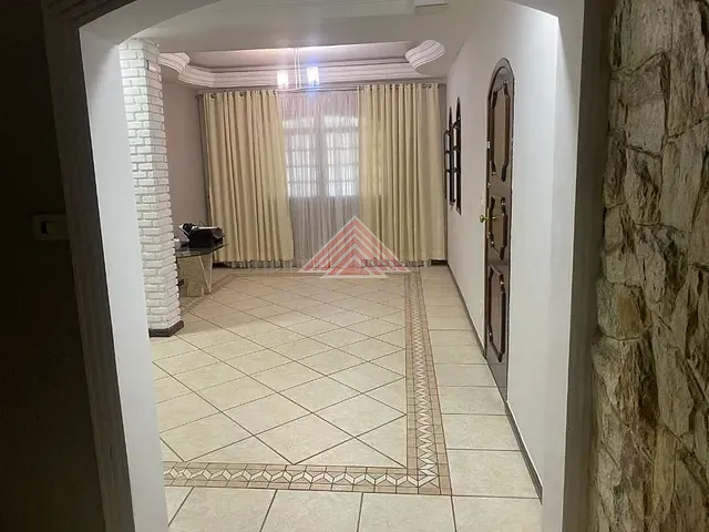 Sobrado com 238m² 3 quartos e 1 banheiro, à venda, no bairro Parque das Américas em Mauá