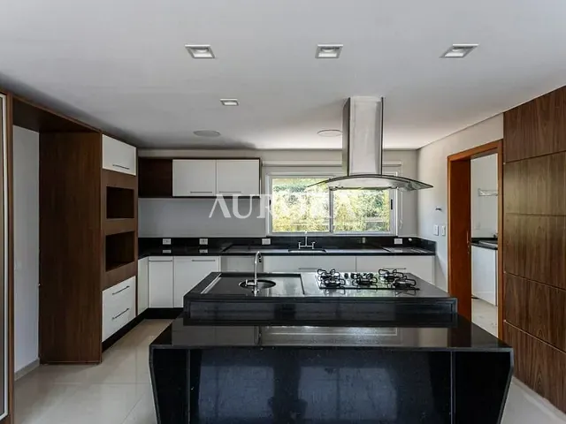 Sobrado com 623m² 4 quartos e 5 banheiros, para alugar, no bairro Terra Bonita em Londrina