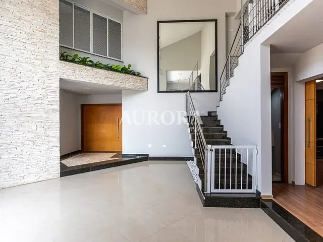Sobrado com 623m² 4 quartos e 5 banheiros, para alugar, no bairro Terra Bonita em Londrina