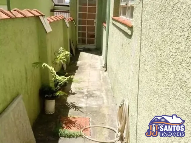 Sobrado com 240m², à venda ou para alugar, no bairro Vila Gomes Cardim em São Paulo