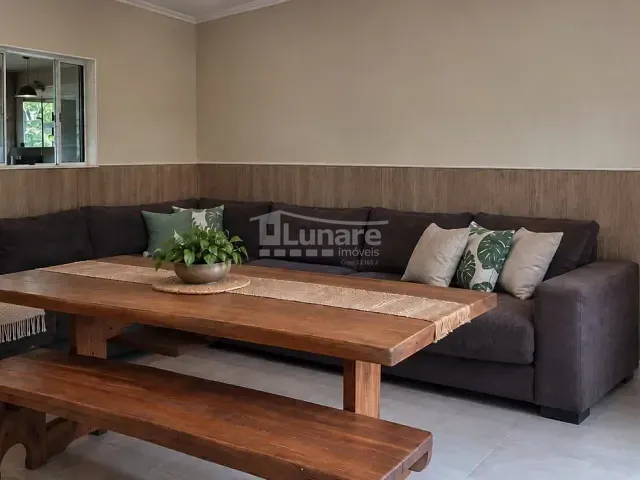 Sobrado com 400m² 5 quartos e 3 banheiros, à venda, no bairro Jardim Rubi em Mogi das Cruzes