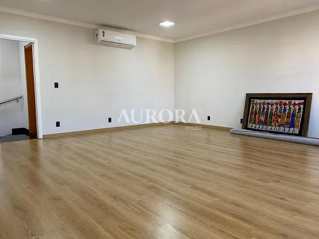 Sobrado com 503m² 4 quartos e 5 banheiros, à venda, no bairro Parque Residencial Alcantara em Londrina