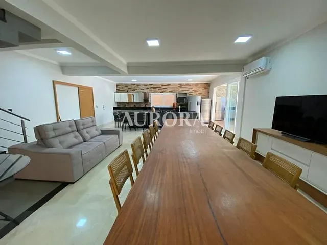 Sobrado com 503m² 4 quartos e 5 banheiros, à venda, no bairro Parque Residencial Alcantara em Londrina