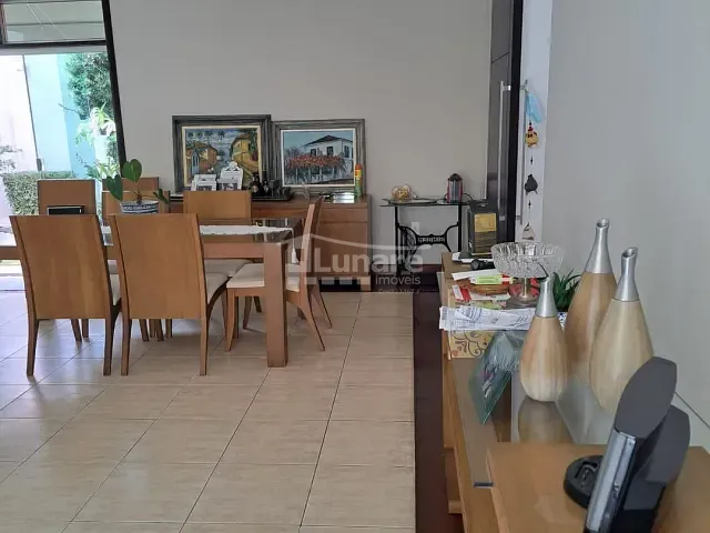 Sobrado com 317m² 3 quartos e 4 banheiros, à venda, no bairro Vila Oliveira em Mogi das Cruzes