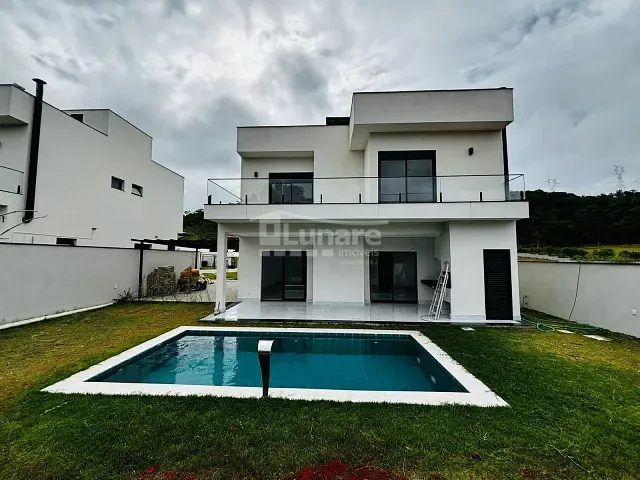 Sobrado com 413m² 3 quartos e 2 banheiros, à venda, no bairro itapema em Guararema