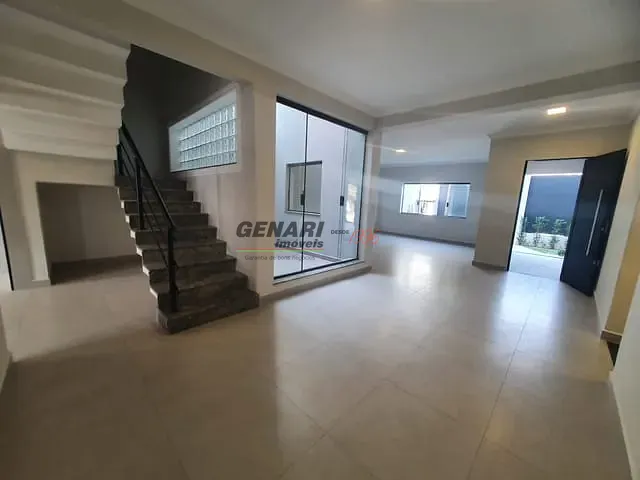 Sobrado com 365m² 3 quartos e 2 banheiros, à venda, no bairro Vila Alpes Suíços em Indaiatuba
