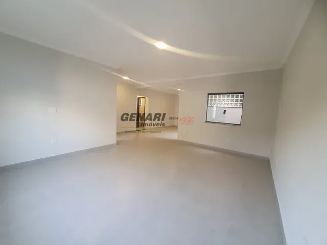 Sobrado com 365m² 3 quartos e 2 banheiros, à venda, no bairro Vila Alpes Suíços em Indaiatuba