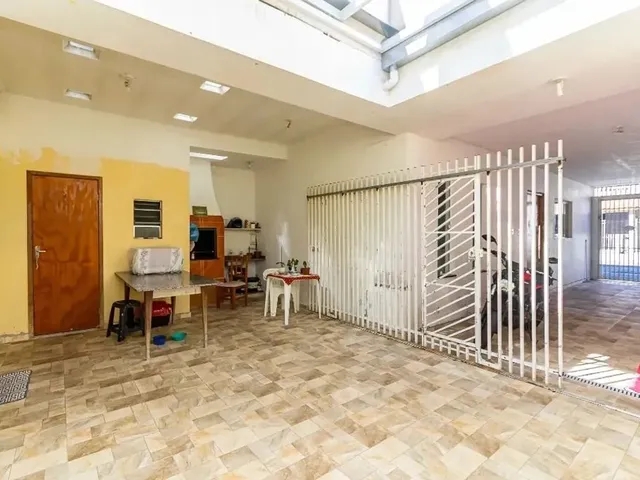 Sobrado com 160m² 5 quartos e 3 banheiros, à venda, no bairro Umbará em Curitiba