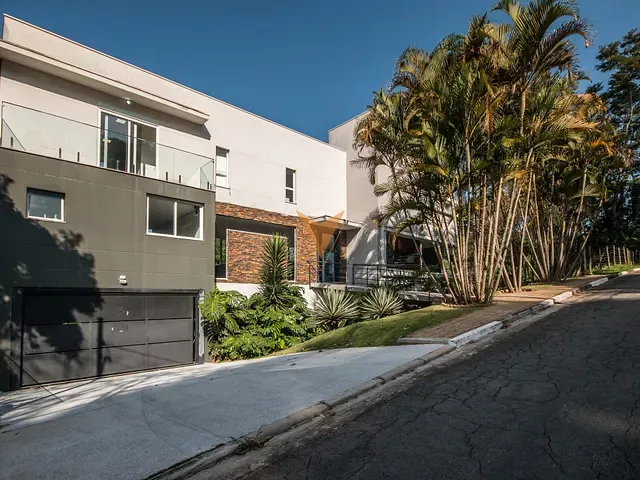 Sobrado com 1988m² 4 quartos e 5 banheiros, à venda, no bairro Chácara dos Lagos em Carapicuíba