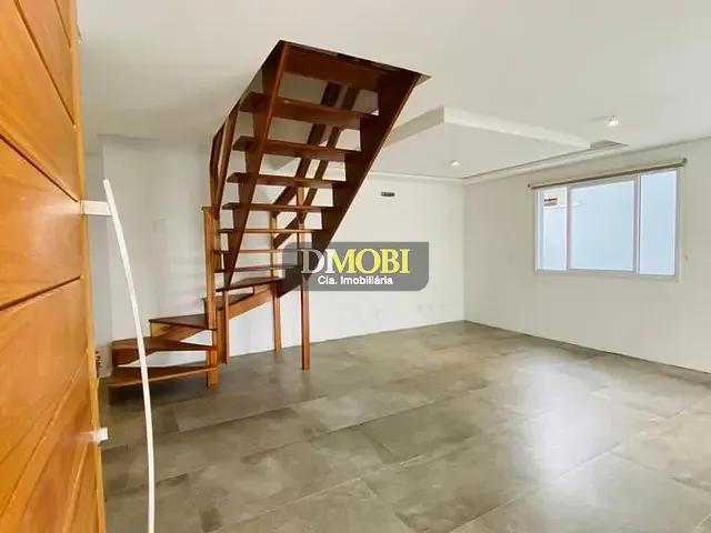 Sobrado com 211m² 3 quartos e 1 banheiro, à venda, no bairro Parque da Matriz em Cachoeirinha
