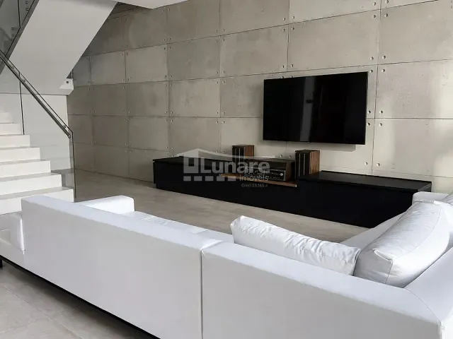 Sobrado com 695m² 6 quartos e 8 banheiros, à venda, no bairro Jardim Aracy em Mogi das Cruzes
