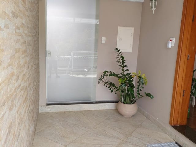 Sobrado com 400m² 3 quartos e 2 banheiros, à venda, no bairro Vila Ipojuca em São Paulo