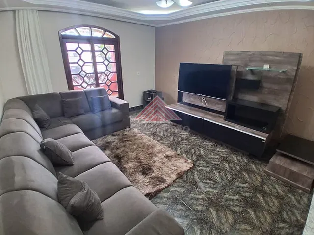 Sobrado com 125m² 4 quartos e 3 banheiros, à venda, no bairro Jardim Itapark em Mauá