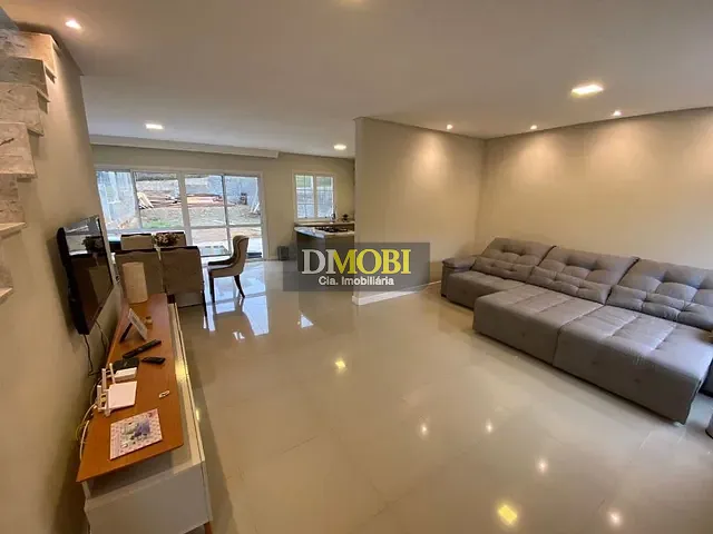 Sobrado com 200m² 3 quartos e 2 banheiros, à venda, no bairro Loteamento Jardim Timbaúva em Gravataí