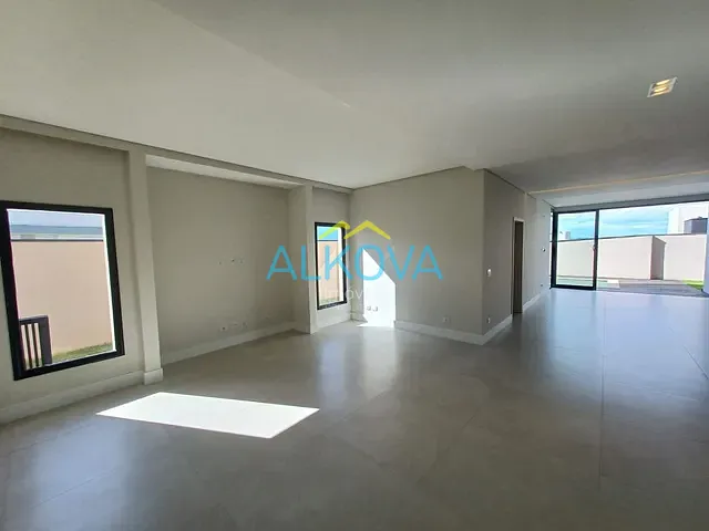 Sobrado com 369m² 4 quartos e 5 banheiros, à venda, no bairro Condomínio Residencial Alphaville II em São José dos Campos