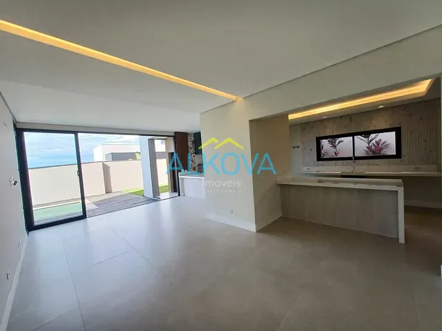 Sobrado com 369m² 4 quartos e 5 banheiros, à venda, no bairro Condomínio Residencial Alphaville II em São José dos Campos