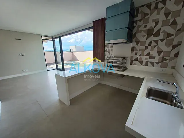 Sobrado com 369m² 4 quartos e 5 banheiros, à venda, no bairro Condomínio Residencial Alphaville II em São José dos Campos