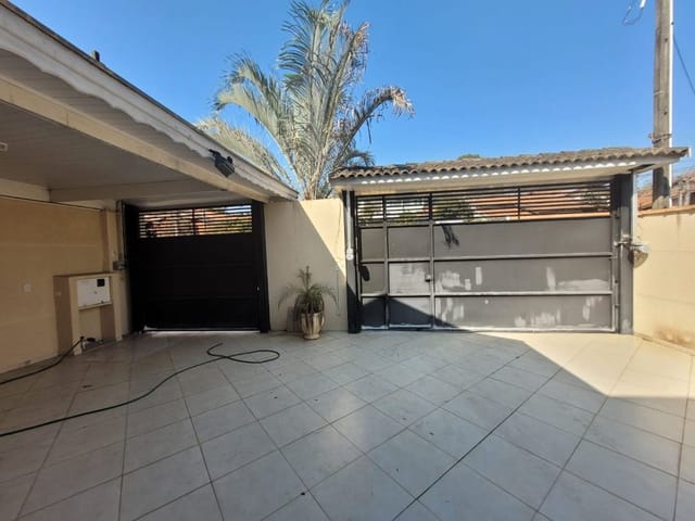 Foto do Sobrado - Sobrado com 4 dormitórios para alugar, 250 m² por R$ 6.862,50/mês - Jardim das Indústrias - São José dos Campos/SP | INDEPENDENCE NEGOCIOS IMOBILIARIOS LTDA
