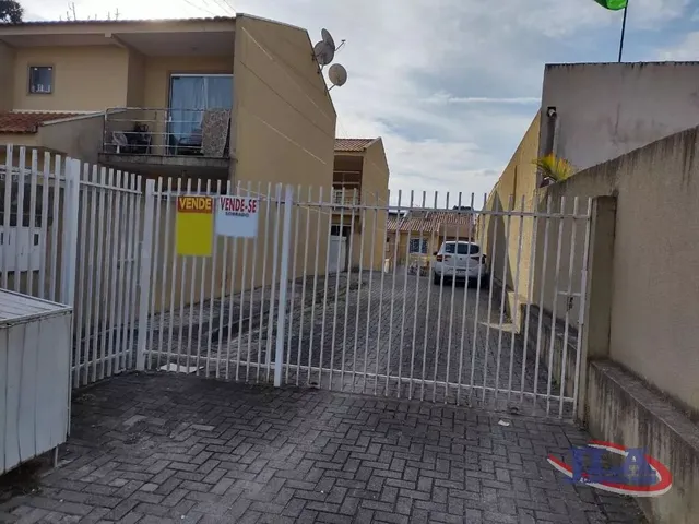 Sobrado 4 quartos e 3 banheiros, à venda, no bairro Gralha Azul em Fazenda Rio Grande