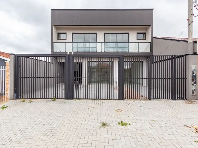 Sobrado com 200m² 3 quartos e 2 banheiros, à venda, no bairro Veneza em Fazenda Rio Grande