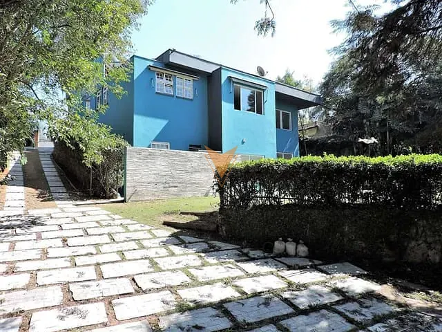 Sobrado com 2915m² 6 quartos e 8 banheiros, à venda ou para alugar, no bairro Granja Viana em Carapicuíba