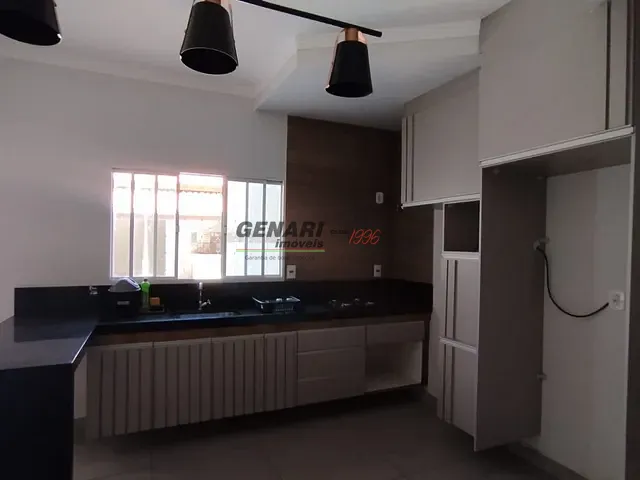 Sobrado com 150m² 3 quartos e 4 banheiros, à venda, no bairro Parque São Lourenço em Indaiatuba
