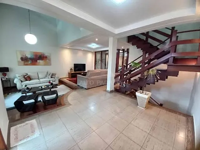 Sobrado com 184m² 3 quartos e 4 banheiros, à venda, no bairro Jardim Pilar em Mauá