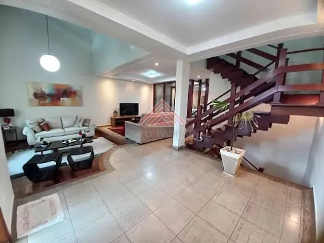 Sobrado com 184m² 3 quartos e 4 banheiros, à venda, no bairro Jardim Pilar em Mauá