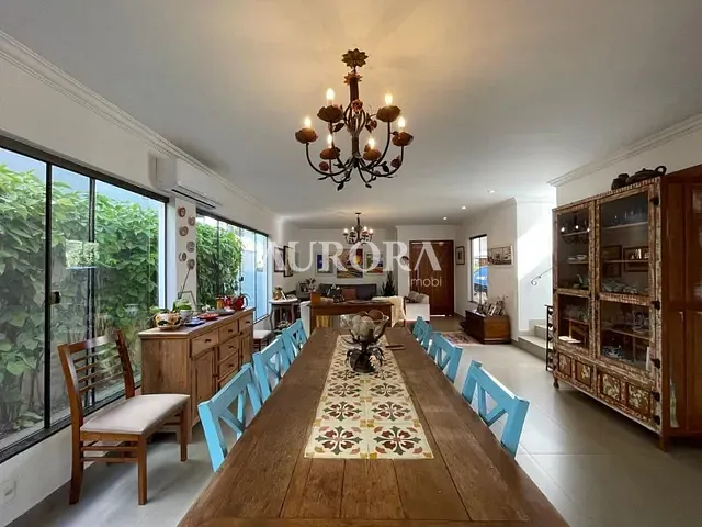 Sobrado com 220m² 3 quartos e 3 banheiros, à venda, no bairro Esperança em Londrina
