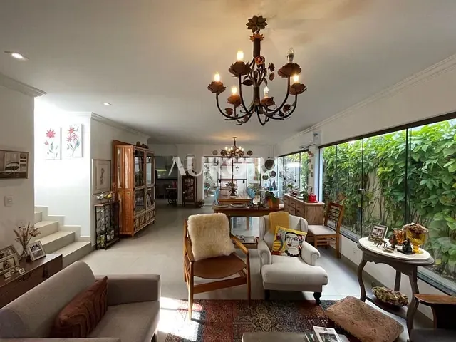 Sobrado com 220m² 3 quartos e 3 banheiros, à venda, no bairro Esperança em Londrina