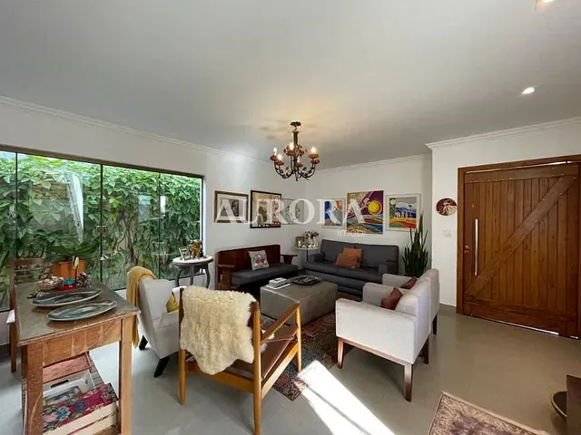 Sobrado com 220m² 3 quartos e 3 banheiros, à venda, no bairro Esperança em Londrina